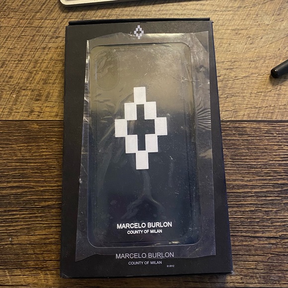 Marcelo Burlon iPhone X Case - brand new in box - Picture 3 of 5